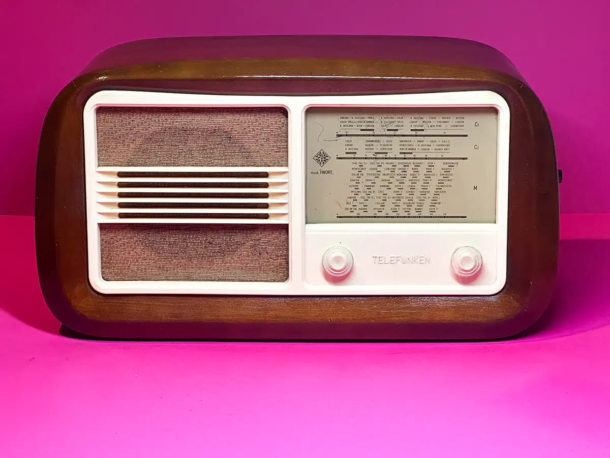 TELEFUNKEN FAVORIT (1953) BLUETOOTH SPEAKER