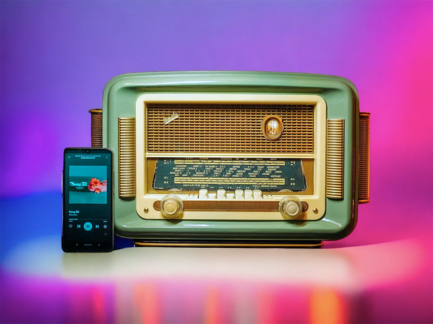 Erwitt, Vintage Bluetooth Radio – Erwitt