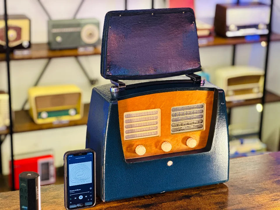 PYE P27UBQ (1949) PORTABLE BLUETOOTH SPEAKER