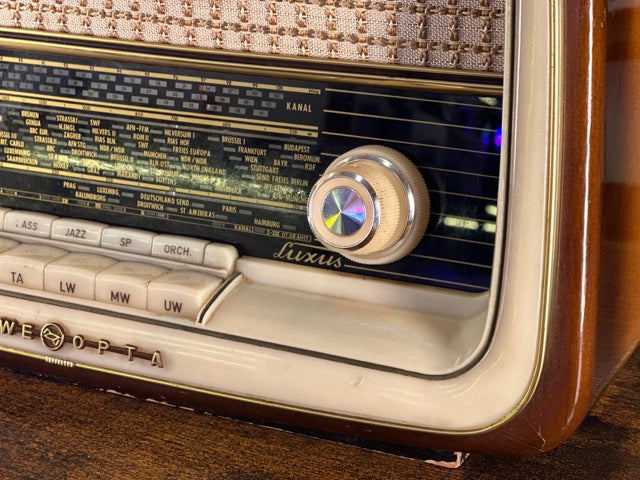 LOEWE-OPTA BELLA-LUXUS (1958) SPEAKER BLUETOOTH