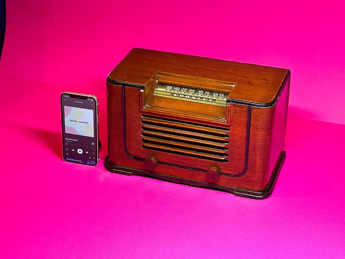 CROSLEY 56TY (1948) BLUETOOTH SPEAKER
