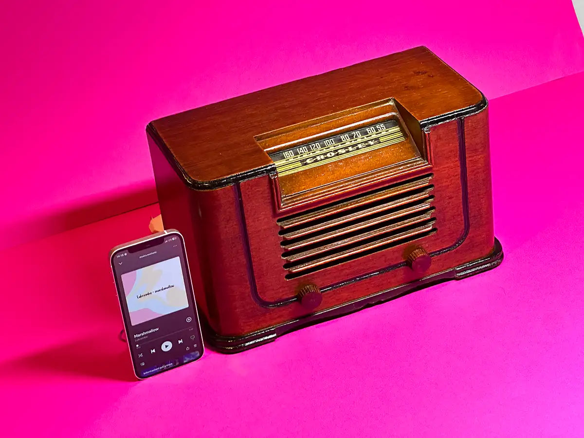 CROSLEY 56TY (1948) BLUETOOTH SPEAKER