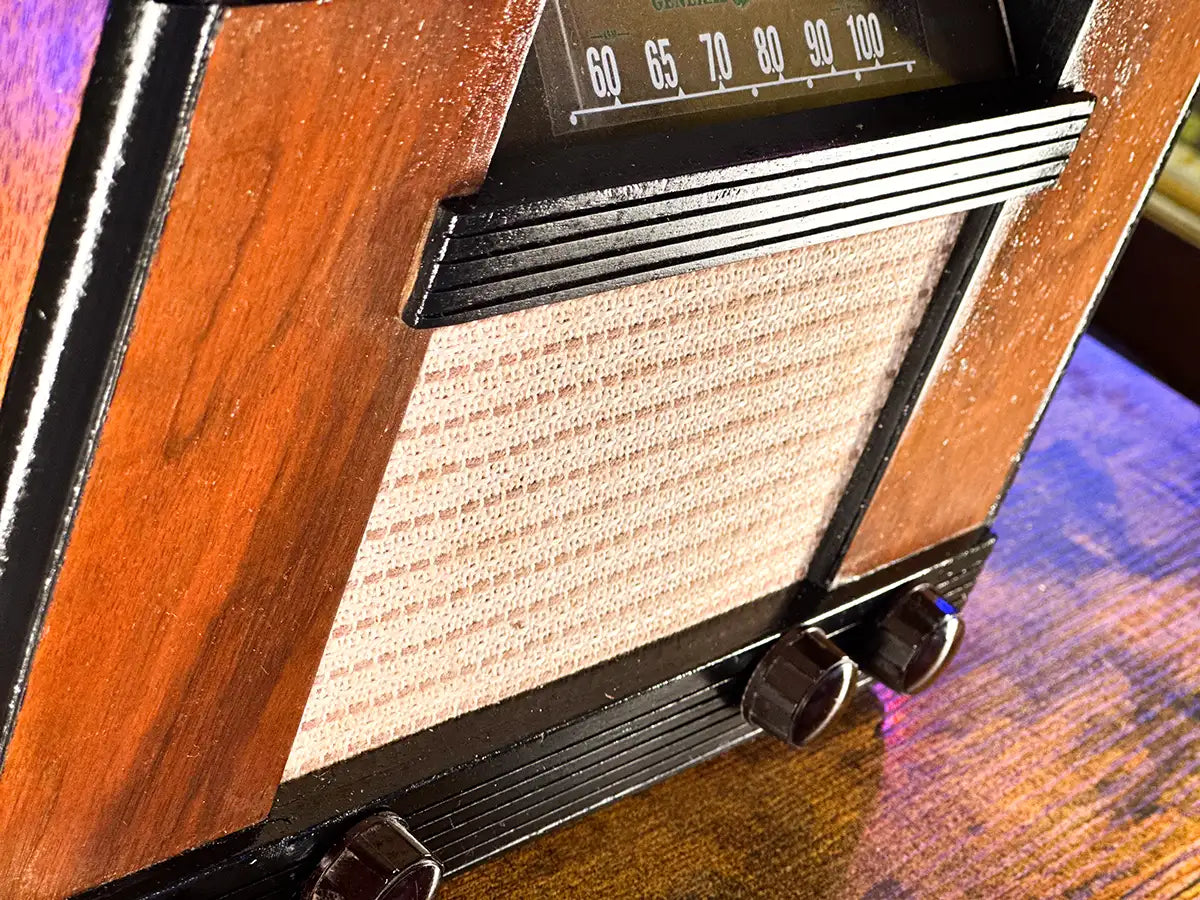 C57b GENERAL ELECTRIC C57B (1946) BLUETOOTH SPEAKER – Erwitt Radio