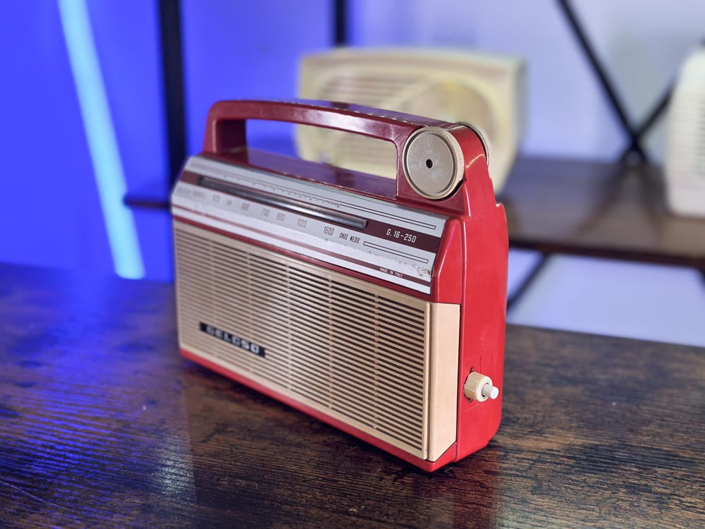 GELOSO G16/250 (1968) PORTABLE BLUETOOTH SPEAKER