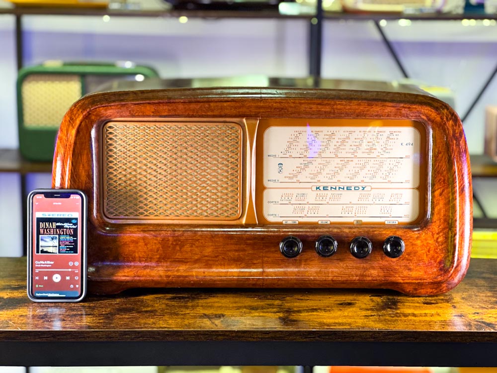 KENNEDY K494 (1950) BLUETOOTH SPEAKER