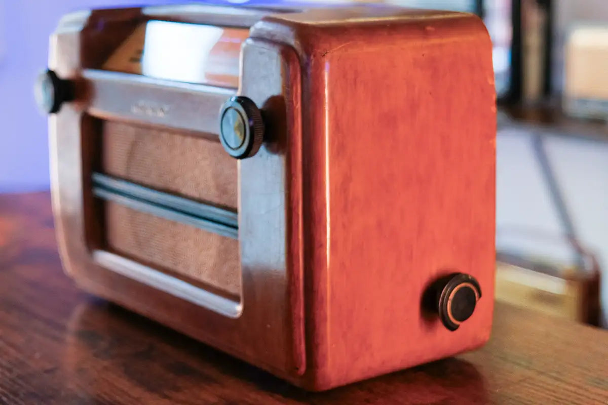 LORENZ STUTTGART S50 (1949) SPEAKER BLUETOOTH