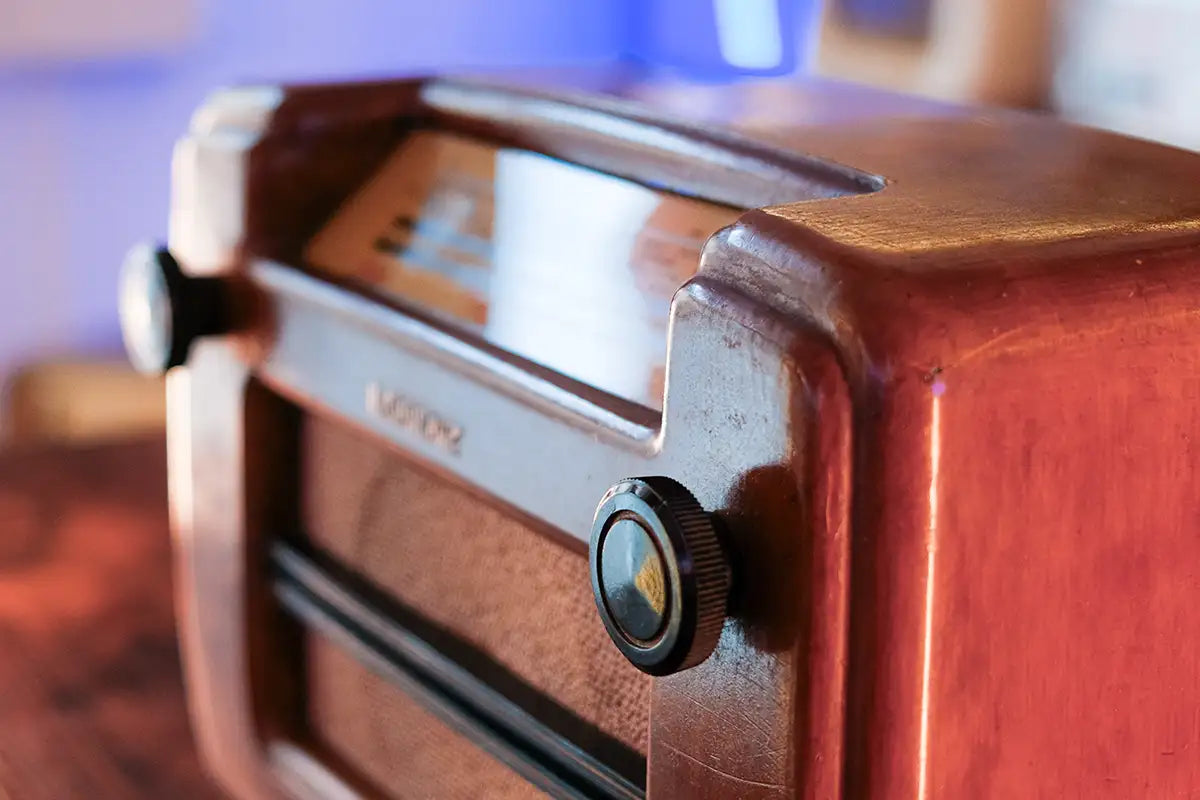 LORENZ STUTTGART S50 (1949) SPEAKER BLUETOOTH