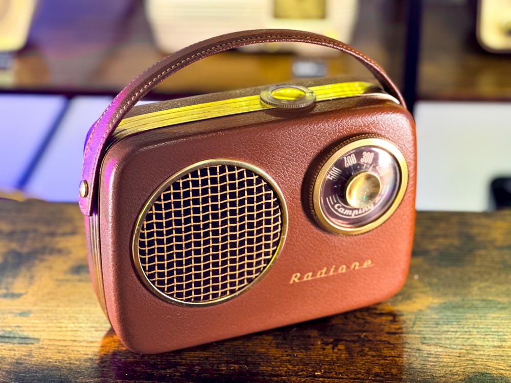 RADIONE CAMPING COGNAC (1954) PORTABLE BLUETOOTH SPEAKER