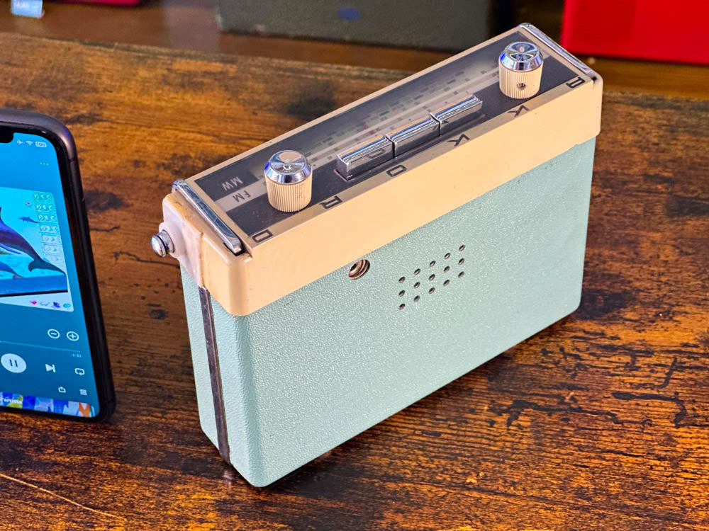 AKKORD AUTOTRANSISTOR 715 (1965) PORTABLE BLUETOOTH SPEAKER