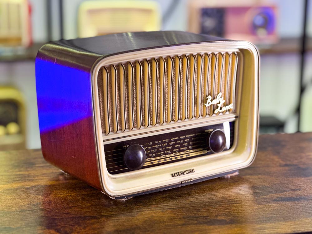 TELEFUNKEN BABY LUXE R230 (1959) BLUETOOTH SPEAKER