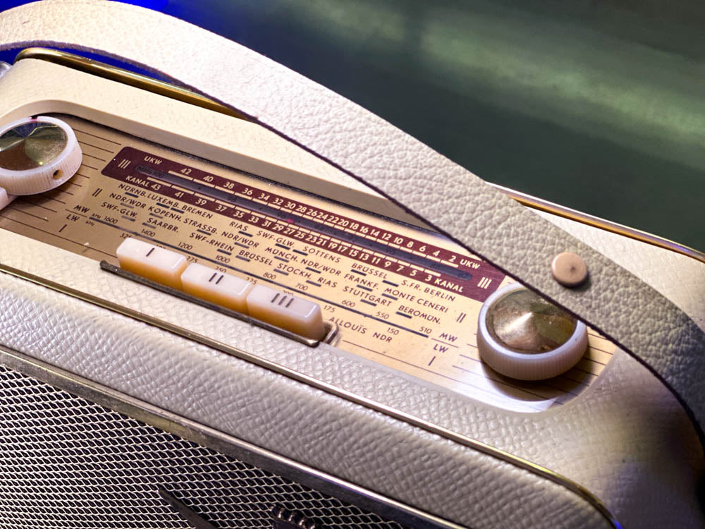 GRUNDIG TEDDY BOY (1957) SPEAKER BLUETOOTH PORTATILE