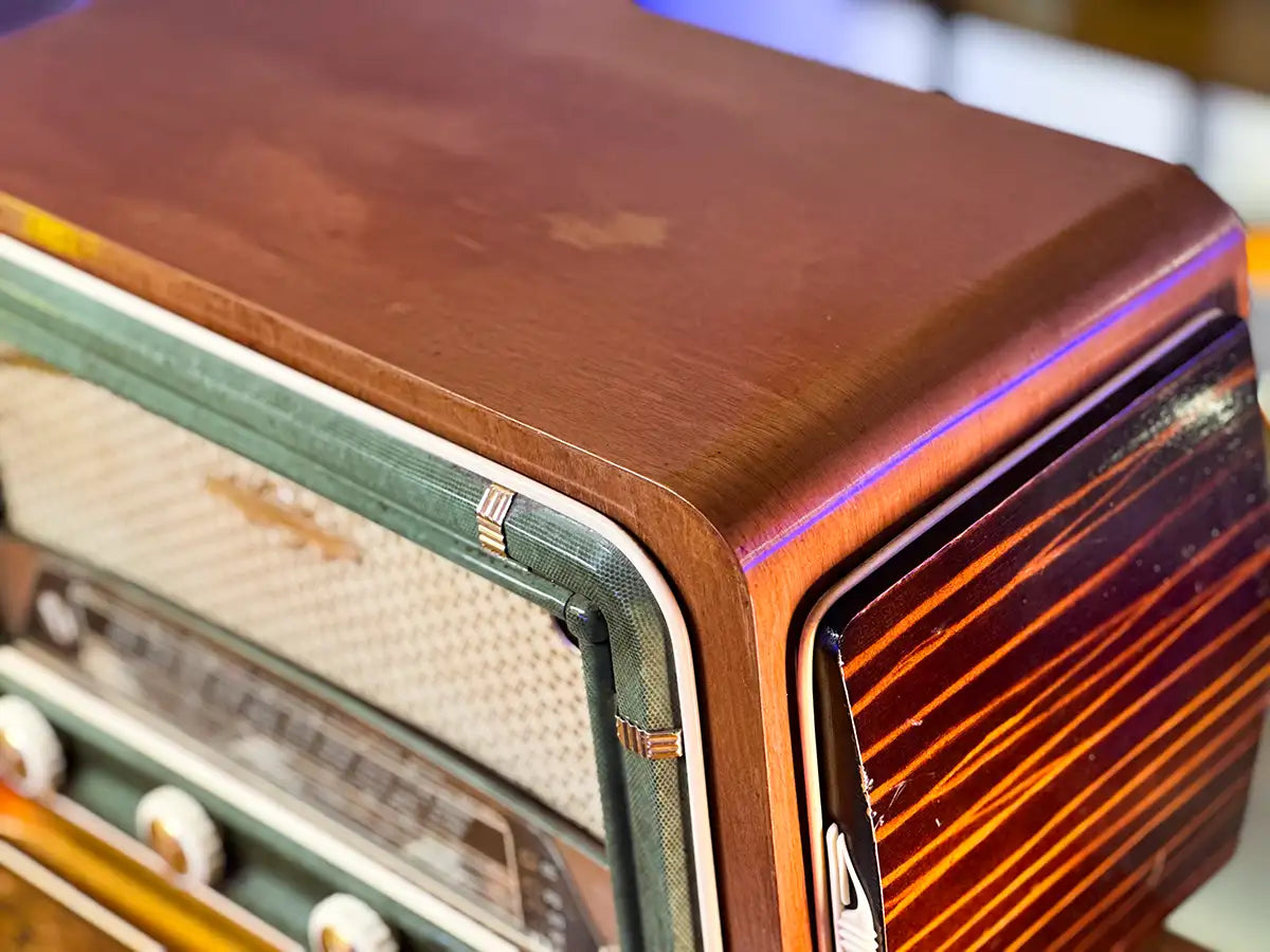 NEW GOLD (1953) BLUETOOTH SPEAKER