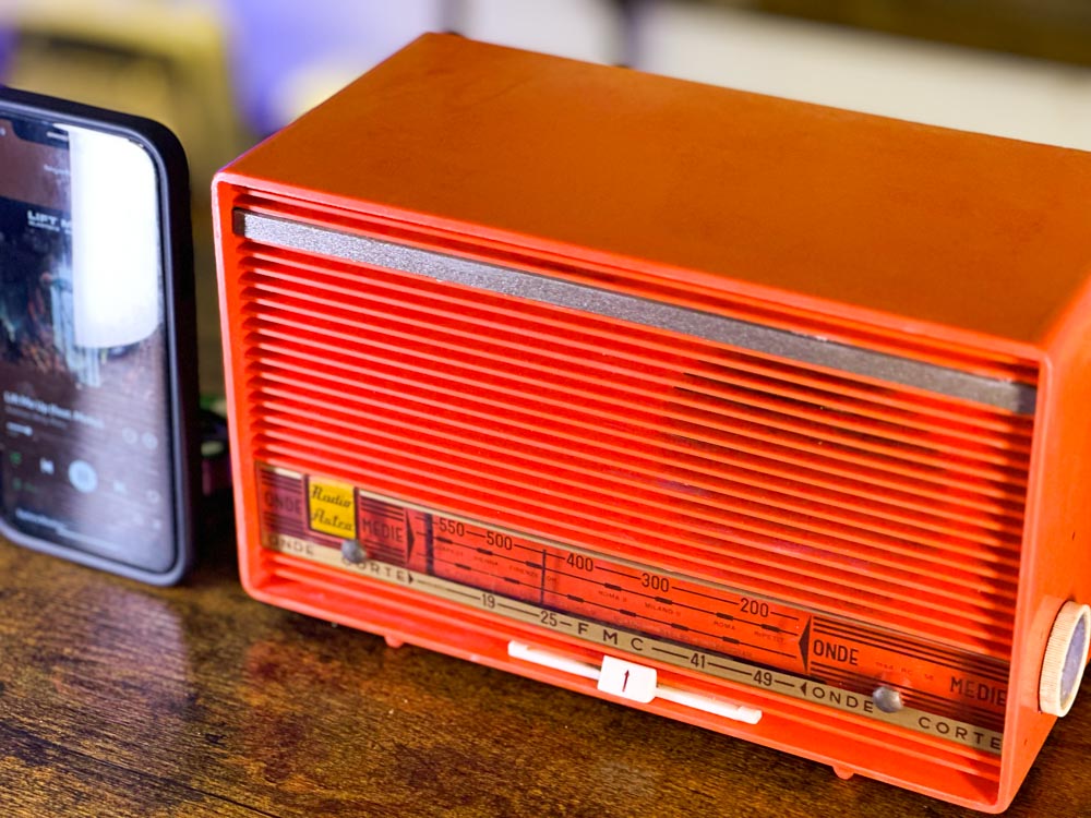 RADIO ASTRA (1963) SPEAKER BLUETOOTH