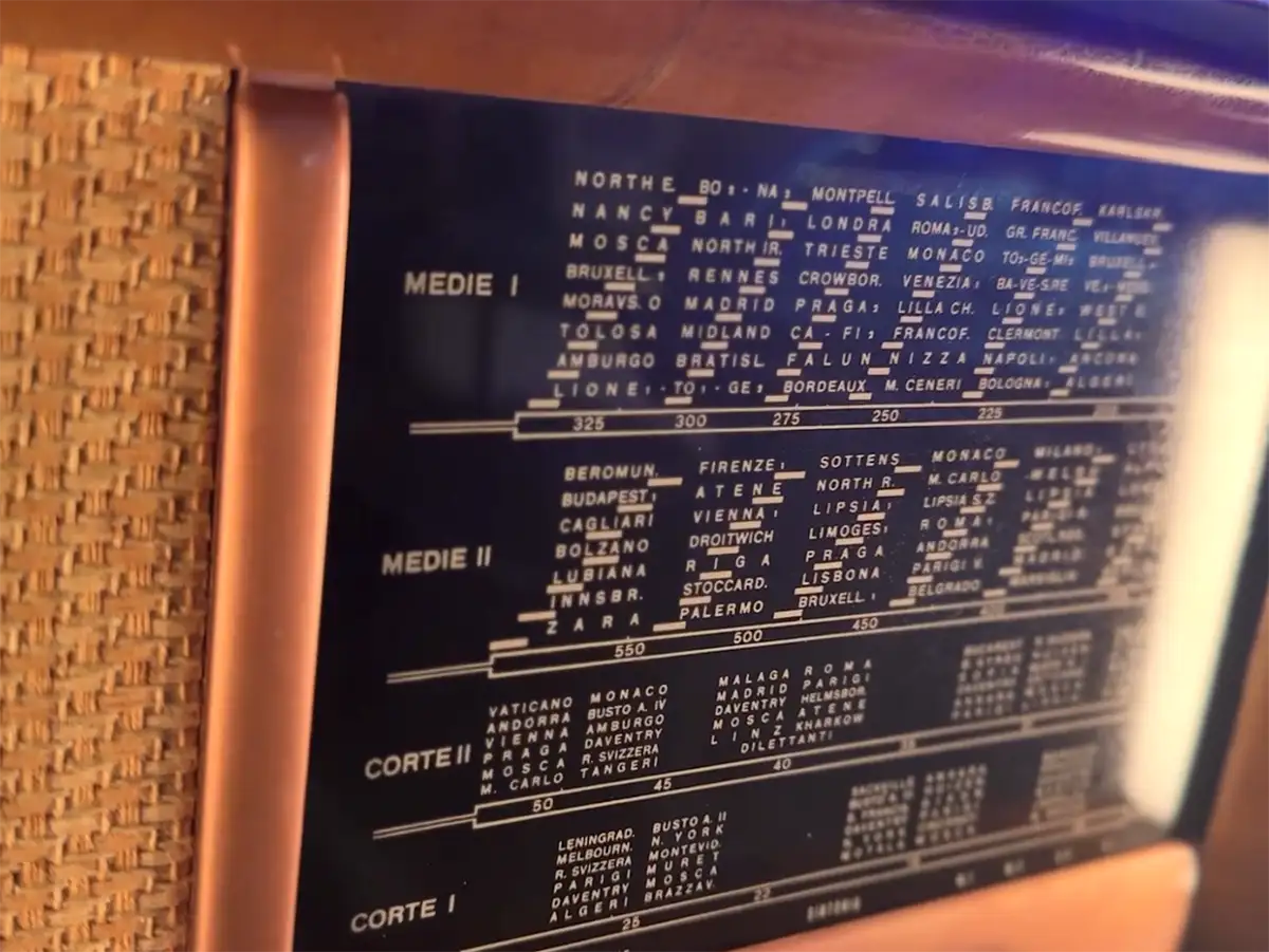 MAGNADYNE S23 (1950) BLUETOOTH SPEAKER