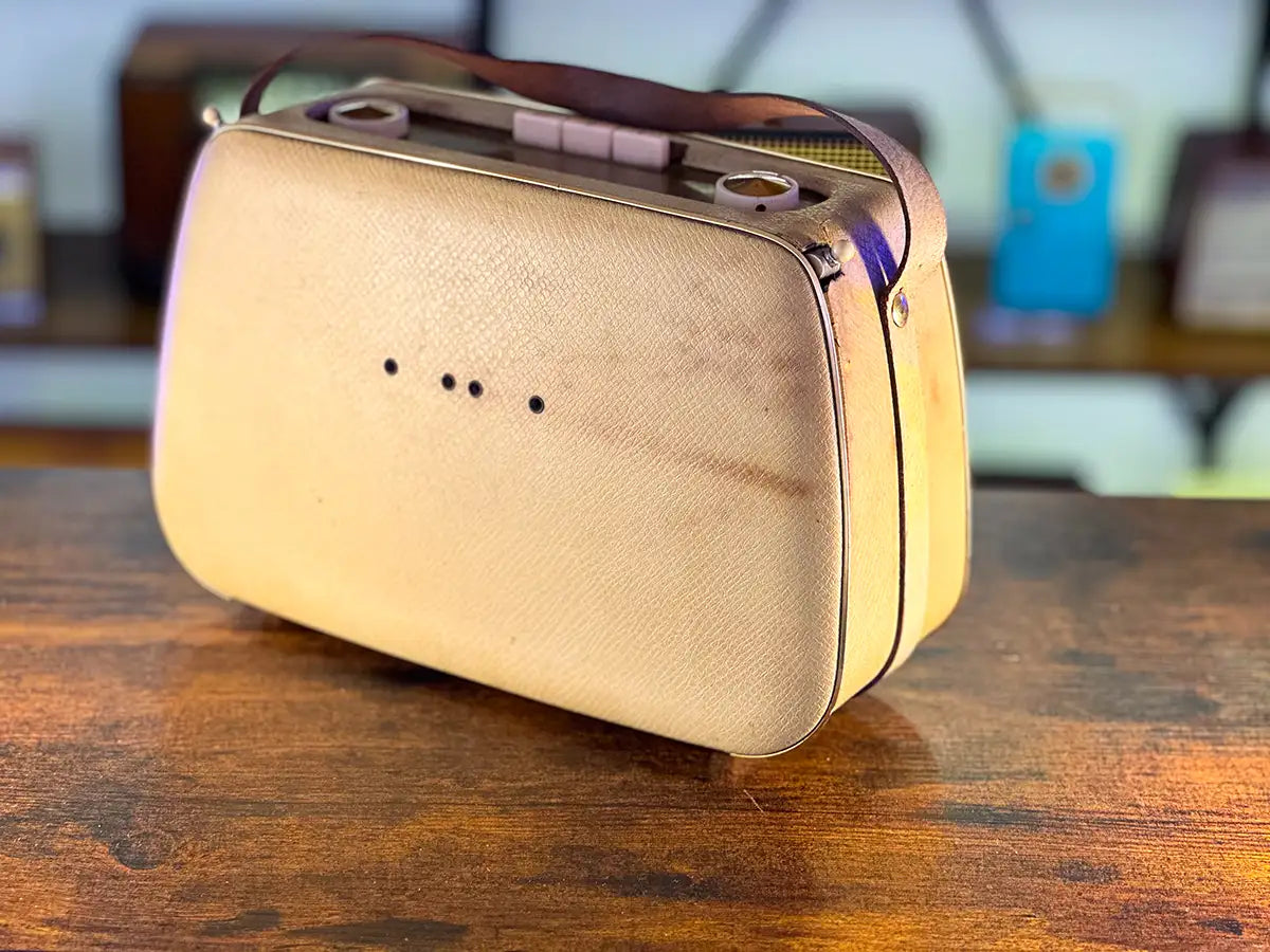 GRUNDIG TEDDY B. (1957) SPEAKER BLUETOOTH PORTATILE