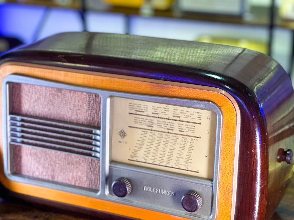 TELEFUNKEN T32 (1953) SPEAKER BLUETOOTH