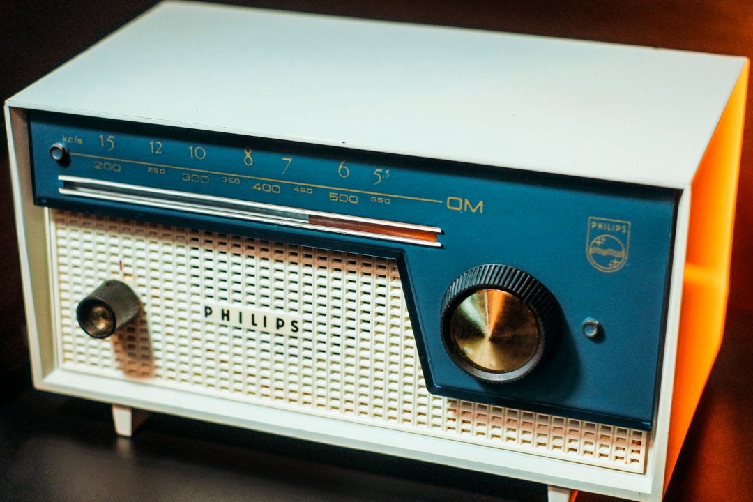 PHILIPS B0I00U CADET 2 (1960) VINTAGE BLUETOOTH RADIO – Erwitt Radio