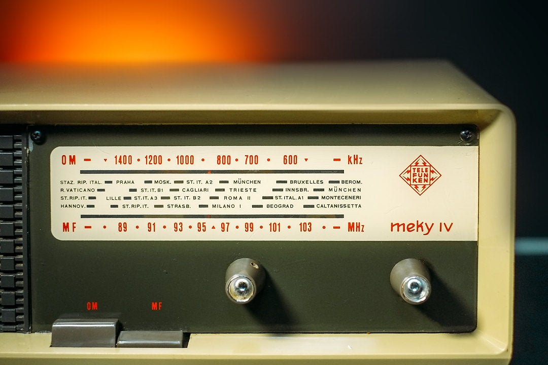 TELEFUNKEN MEKY IV (1964) SPEAKER VINTAGE BLUETOOTH
